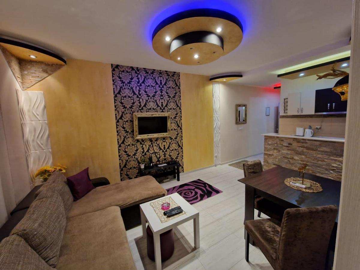 Gold Apartment Belgrade Exterior photo