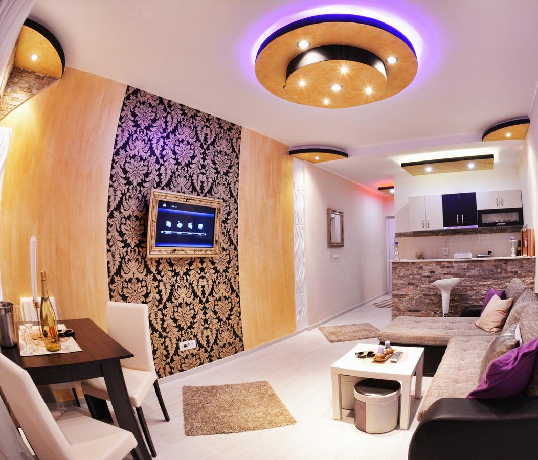 Gold Apartment Belgrade Exterior photo