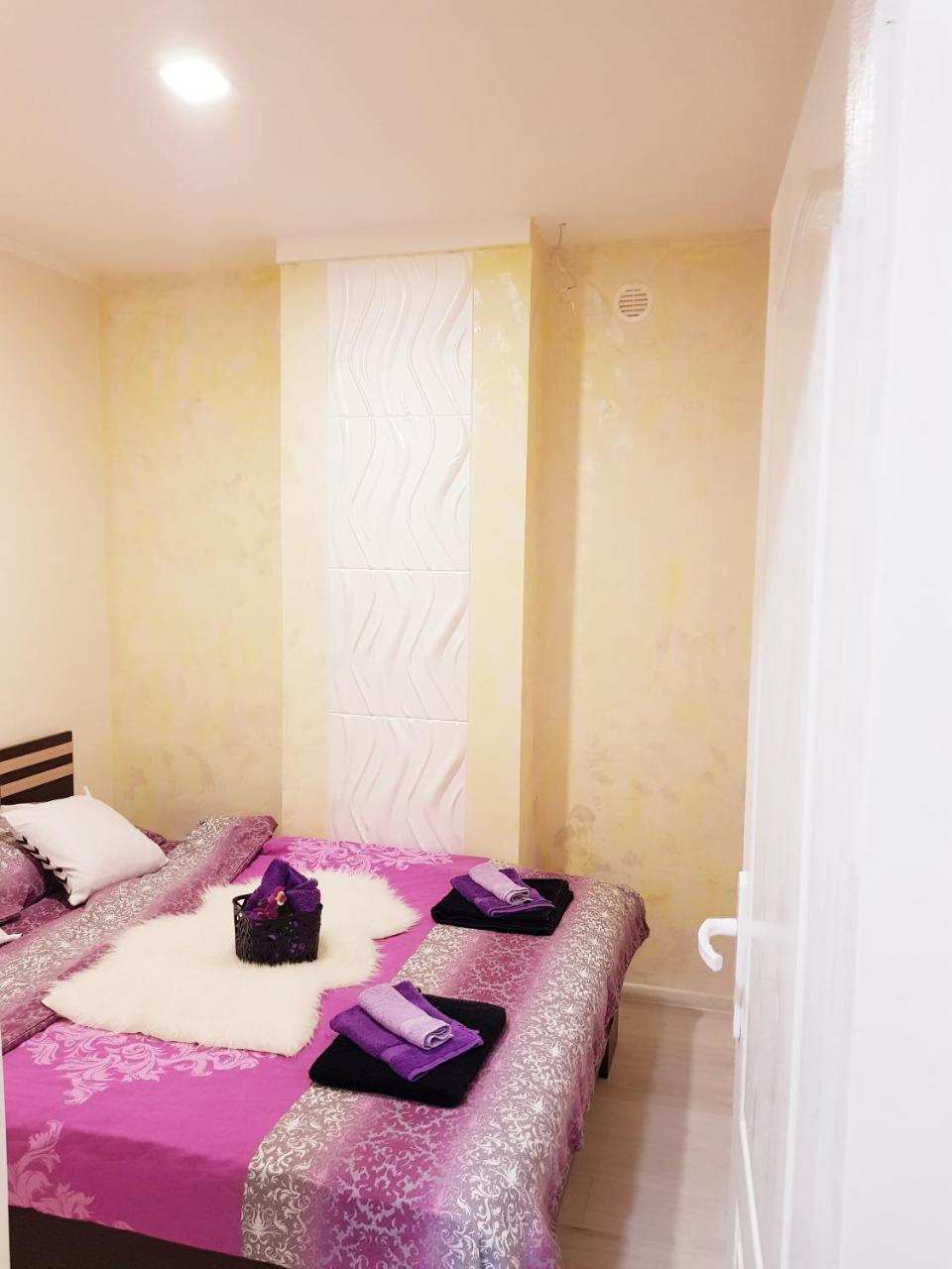 Gold Apartment Belgrade Exterior photo